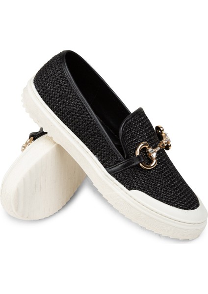 Siyah Toka Detaylı Kadın Sneaker Ayakkabı - K2000ZSYHP01