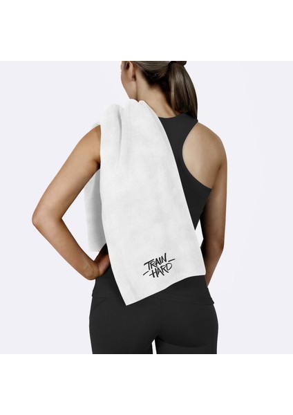 Train Hard V2 / Beyaz - Siyah Spor Havlusu fiyatları