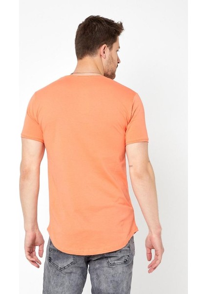 Erkek Kırmızı Oval Etek Geniş Yaka %100 Pamuk Kısa Kollu T-Shirt modelleri