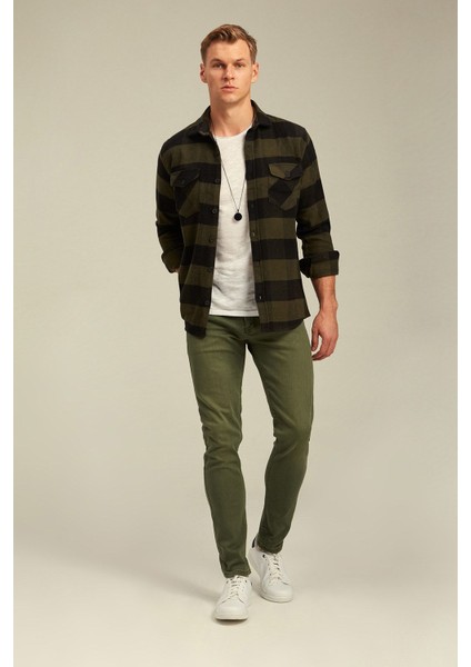 Erkek Slim Fit Uzun Kollu Çift Cepli Ekoseli Oduncu Gömlek fırsatları