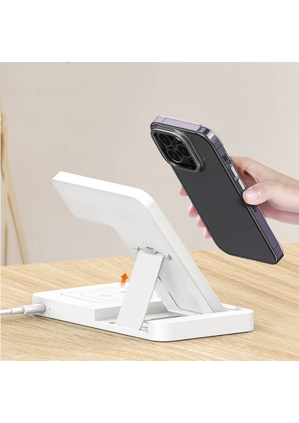 Magnetik Kablosuz Şarj Standı Recci Rcw-31 4in1 Magsafe 15W Hızlı Şarj Özellikli LED Işıklı Beyaz fırsatları