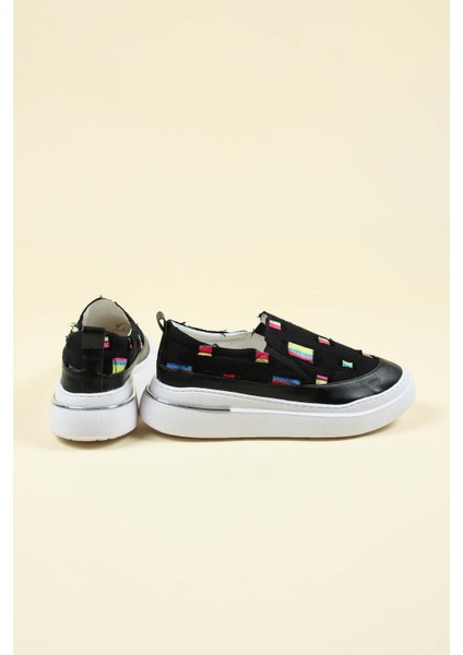Renk Detaylı Kot Sneakers Siyah fırsatları