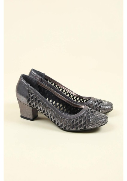 Lazer Taşlı Alçak Topuklu Ayakkabı PLATİN