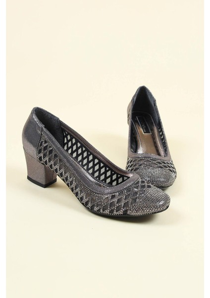 Lazer Taşlı Alçak Topuklu Ayakkabı PLATİN