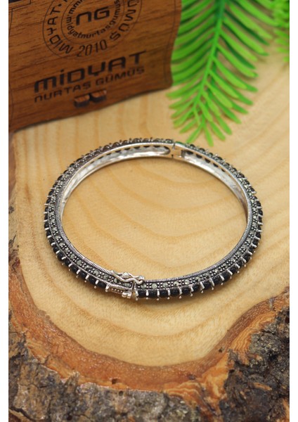 Oniks ve Markazit Taşlı Kadın Gümüş Bilezik 201022830 modelleri