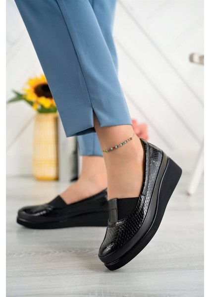 Kadın Dolgu Topuk Babaane Siyah Ayakkabı fiyatları
