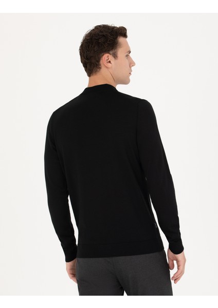 Erkek Siyah Regular Fit Bato Yaka Yün Karışımlı Basic Triko Kazak 50270049-VR046
