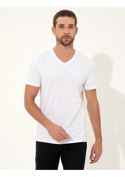 Erkek Beyaz Slim Fit V Yaka Basic Tişört 50251677-VR013