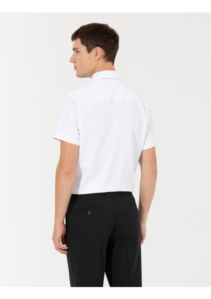 Erkek Beyaz Regular Fit Kısa Kollu Gömlek 50255264-VR013