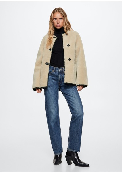 Aplikeli Kürk Görünümlü Palto fırsatları