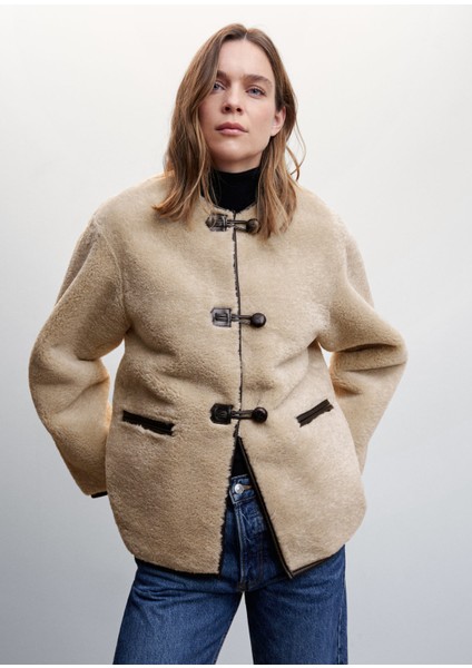 Aplikeli Kürk Görünümlü Palto