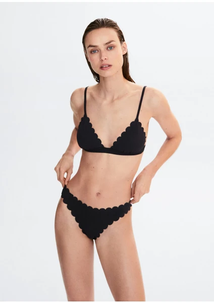 Taraklı Brezilya Bikini Altı