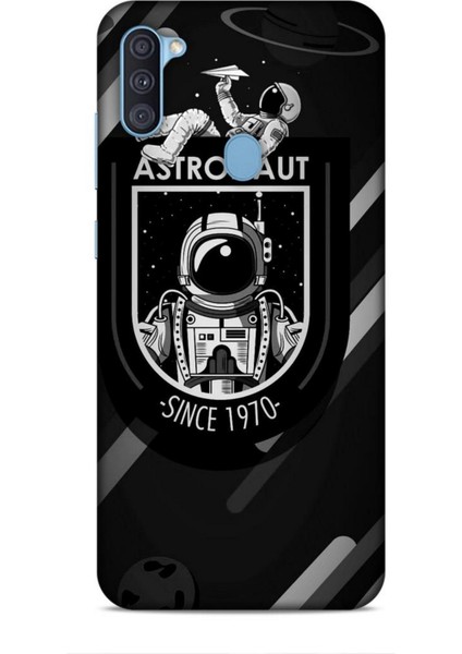 Samsung Galaxy A11 Kılıf Caliburn 2 Astronaut 1970 Kapak