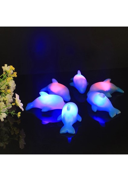 Yunus Stili Bebek Yunus Banyo Oyuncakları Çocuklar LED Aydınlatma Up Su Yüzen Oyuncak Parlayan Plaj Oyuncakları Çocuklar Için Aydınlık Yüzmek Lastik Ördekler Oyuncaklar (Yurt Dışından) fiyatları