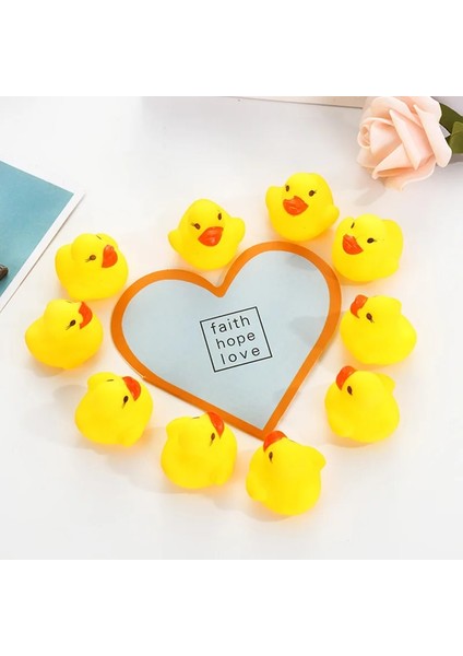 100 Adet Ördek Tarzı Lot Squeaky Lastik Ördek Duckie Banyo Oyuncakları Bebek Duş Su Oyuncakları Bebek Çocuk Doğum Günü Hediyeleri Için (Yurt Dışından) modelleri