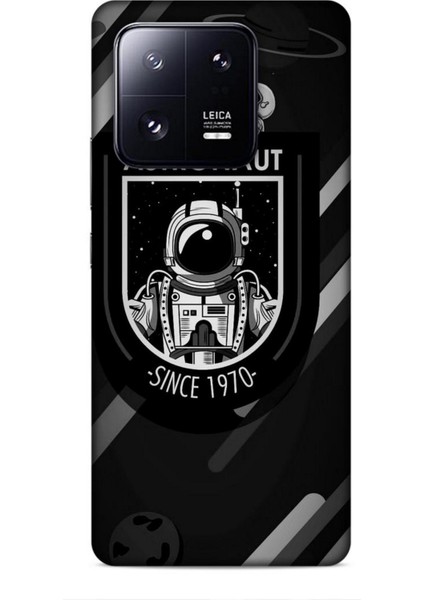 Xiaomi Mi 13T Pro Kılıf Caliburn 2 Astronaut 1970 Kapak