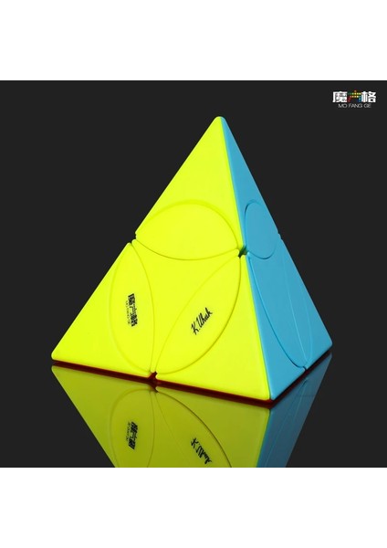 Siyah Stil Yeni Qiyi Coin Tetrahedron Piramit Hız Sihirli Küp Profesyonel Bulmaca Cubo Magico Educatio Para Koleksiyonu Zeka Oyunu (Yurt Dışından)