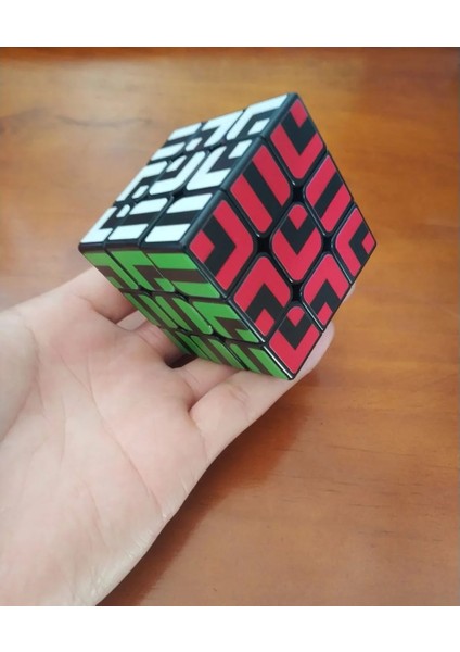 Labirent Tarzı Zcube Renkli Etiket Küp 3x3 Küp Hızı Profesyonel 3 Oyuncu Üçgen Şekli Büküm Eğitici Çocuk Oyuncakları (Yurt Dışından)