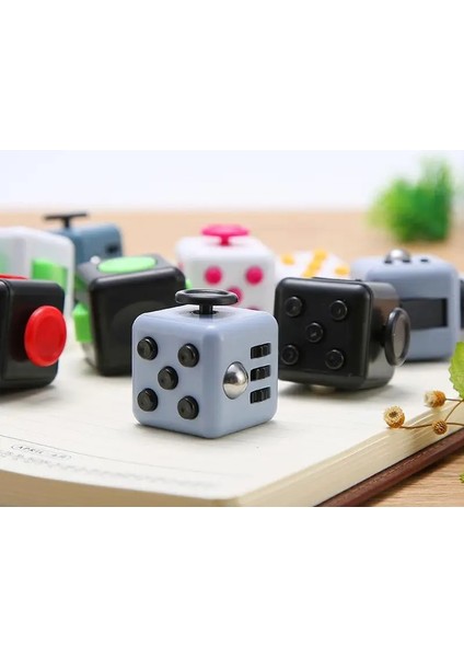 Sarı Stil Fidgetes Küpü Anksiyete Stres Giderici Dikkat Dekompresyon Plastik Odak Fidget Oyun Zar Oyuncak Çocuklar Için Hediye (Yurt Dışından)