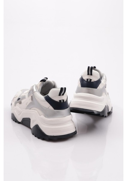 65137 Kadin Bağcikli Kalin Taban Spor Ayakkabı modelleri