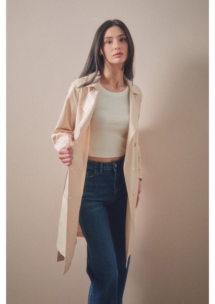 Beli Bağcıklı Kruvaze Yaka Trençkot modelleri