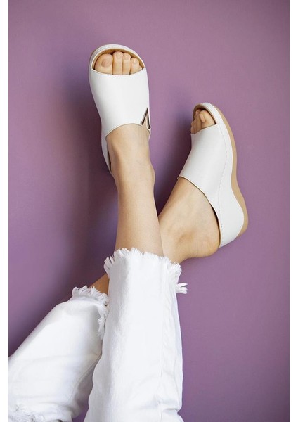 Perla 31148-019 Anatomik Taban Kadın Terlik Beyaz 36-40