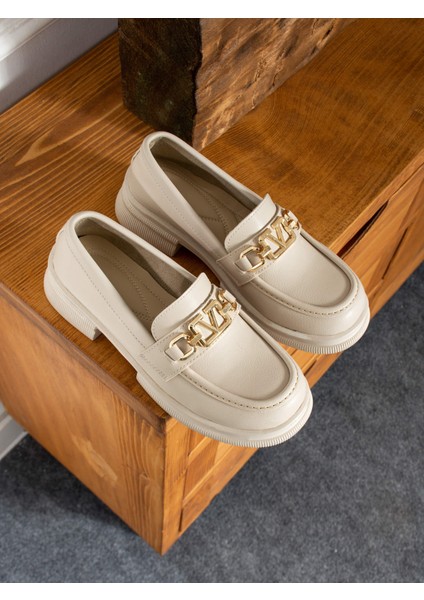 Vendi Krem Toka Detay Kadın Loafer