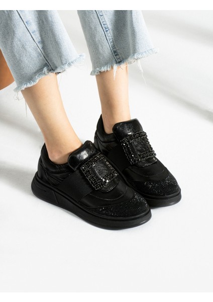 Way Siyah Taş Detay Kadın Sneakers
