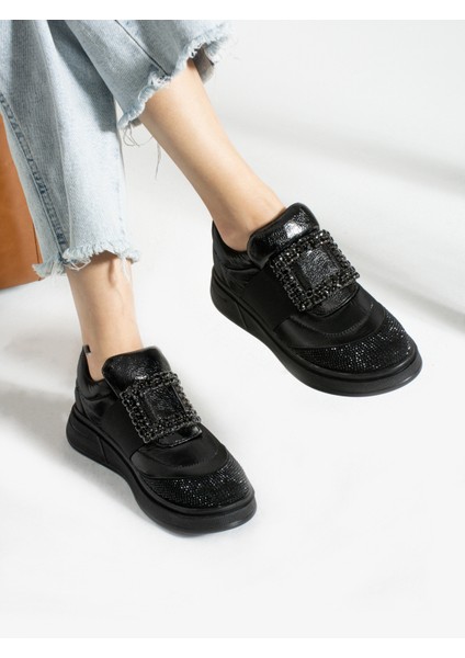 Way Siyah Taş Detay Kadın Sneakers fiyatları