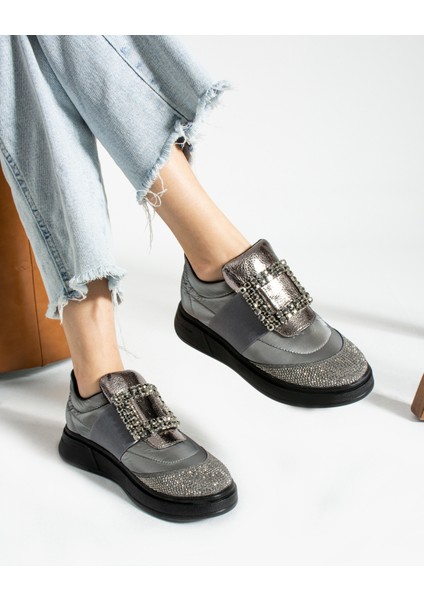 Way Platin Taş Detay Kadın Sneakers modelleri