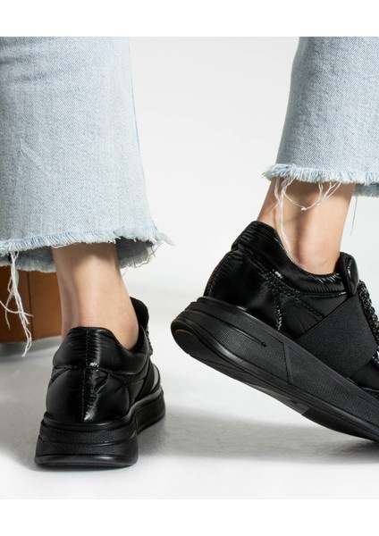 Way Siyah Taş Detay Kadın Sneakers fırsatları