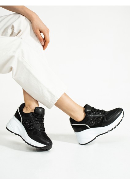 Selly Siyah Pullu Kadın Sneakers fiyatları