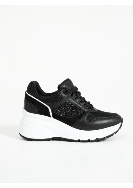 Selly Siyah Pullu Kadın Sneakers fırsatları