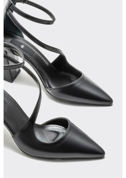 Siyah Kadın Topuklu Ayakkabı modelleri
