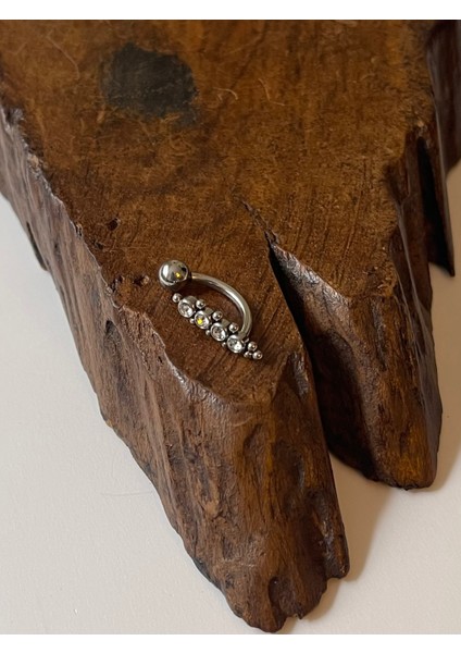 316 L Cerrahi Çelik Yuvarlak Zirkon Taşlı Model Şık Göbek Piercingi