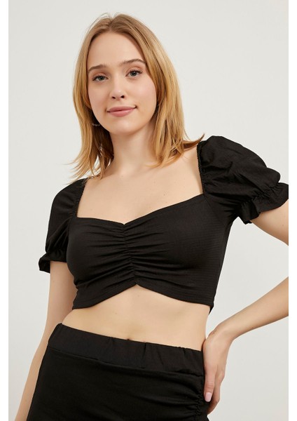 Kol Boğum Detaylı Crop Bluz modelleri