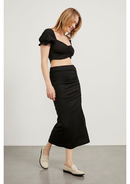 Kol Boğum Detaylı Crop Bluz fırsatları