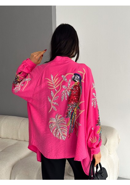 Pul ve Nakış Işlemeli Kimono Gömlek