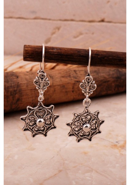 Telkari Işlemeli Tasarım Elişi Gümüş Küpe 6838