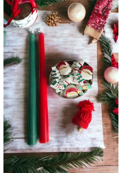 Yılbaşı Büyüsü Yeşil & Kırmızı Şamdan Mumu ve Santa & Çam Ağacı Buhurdanlık Seti