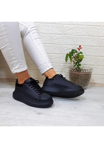 150 Siyah-Siyah Fuspetli Sneaker Düz Taban Spor Ayakkabı fiyatları
