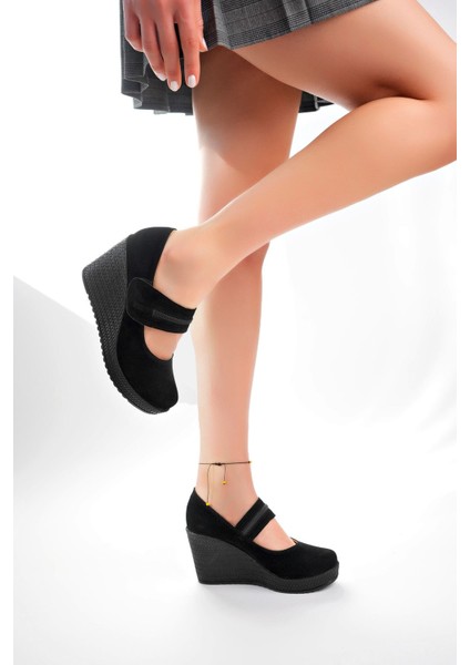 Dolgu Taban Fermuar Detaylı Siyah Süet Kadın Ayakkabı modelleri