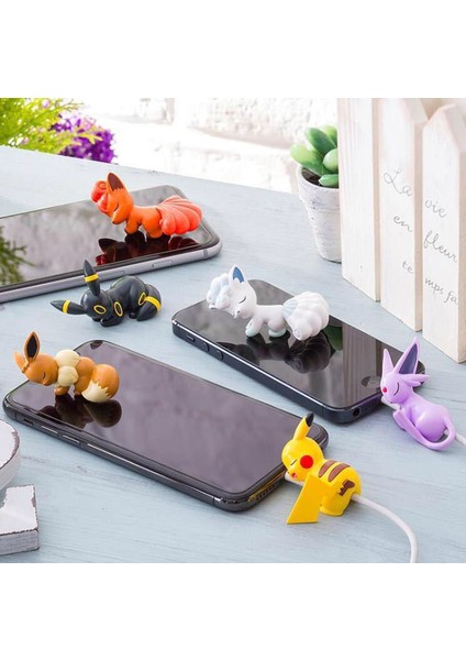 Pokemon Veri Kablosu Koruyucu Figürler Karikatür Pikachu Telefon Aksesuarları Kablo USB Pokémon Şarj Kılıfı Anti-Kırılma Halat Oyuncaklar (Yurt Dışından) modelleri