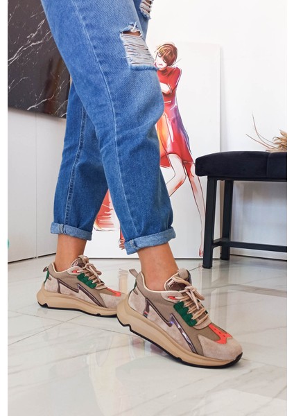 Bej Renk Düz Taban Bağcıklı Kadın Spor Ayakkabı fiyatları