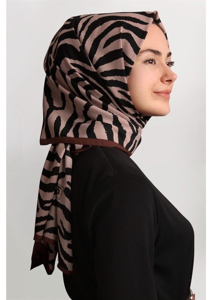 Medine Desenli Şal Eşarppark 1840-4 Pudra-Siyah Zebra