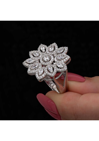 Gümüş Zirkon Taşlı Çiçek Kadın Yüzük fiyatları