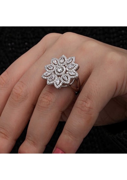 Gümüş Zirkon Taşlı Çiçek Kadın Yüzük fırsatları