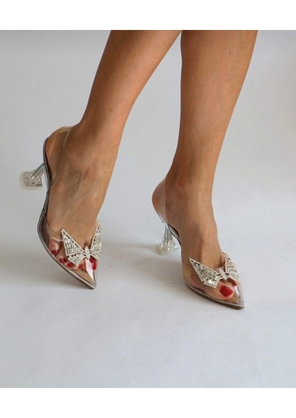 Sivri Kelebek Toka Detaylı 9cm Şeffaf Topuklu Kadın Ayakkabı fiyatları