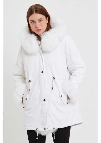 Kadın Parka Su Geçirmez Kumaş (Beyaz Kumaş - Beyaz Tüy) modelleri