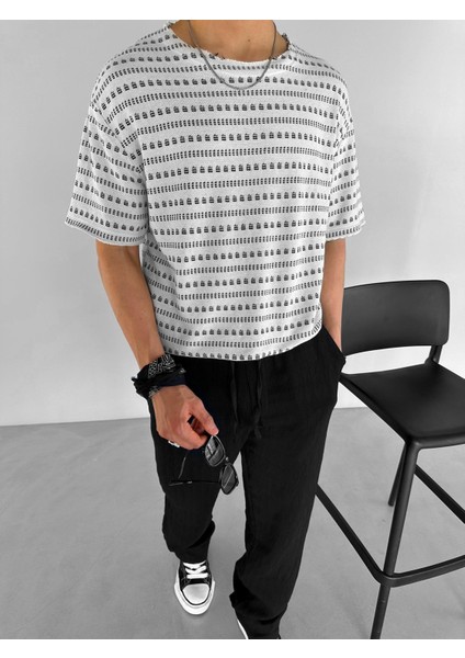 Oversize Yatay Çizgi Desenli Örme T-Shirt Ekru fiyatları
